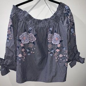 BRAND NEW American Eagle Top